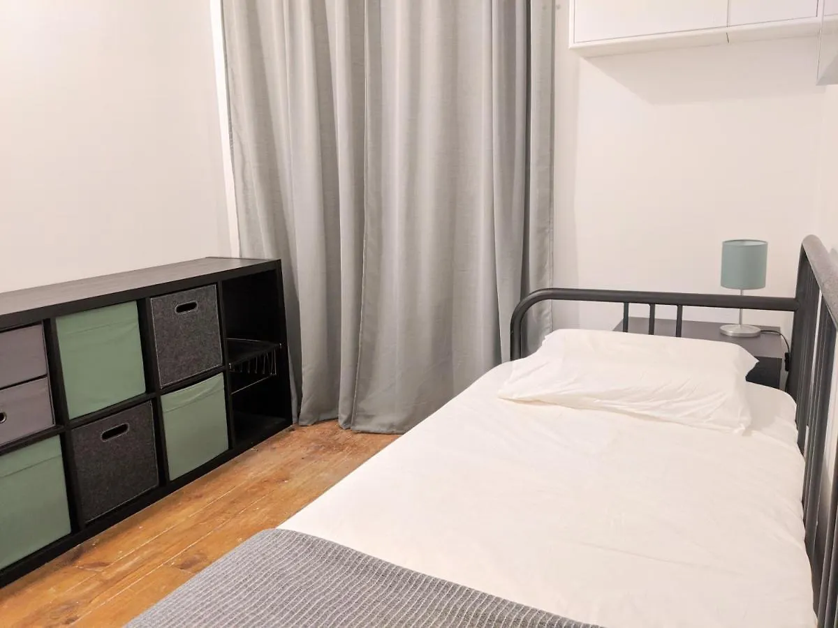 Апартаменты Altido Stunning 4Br Apt With Terrace And Seaview In Alfama Лиссабон